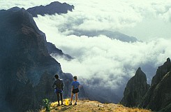 Santo Anto : Agua das Caldeiras - Ra da Torre : caminha em cima das núvens : Landscape Mountain
Cabo Verde Foto Galeria