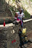 Santo Anto : Cavouco de Ribeirozinho Ribeiraozinho : Sinalizar caminhos descansar no tanque : People Recreation
Cabo Verde Foto Galeria