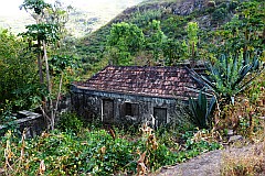 Santiago : Achada Lagoa : casa abandonada : Landscape Town
Cabo Verde Foto Galeria