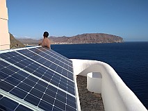 Insel: So Vicente  Wanderweg: 301 Ort: Sao Pedro Farol Motiv: Solarpanele Motivgruppe: Technology Energy © Attila Bertalan www.Cabo-Verde-Foto.com