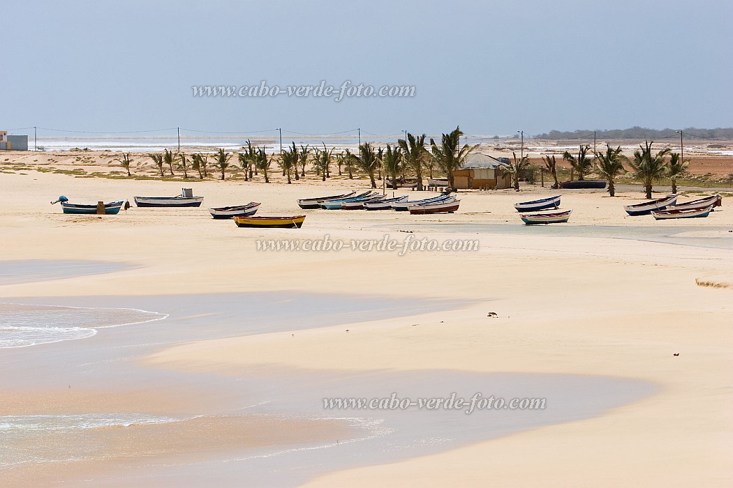 Maio : Vila do Maio : boat : Landscape SeaCabo Verde Foto Gallery