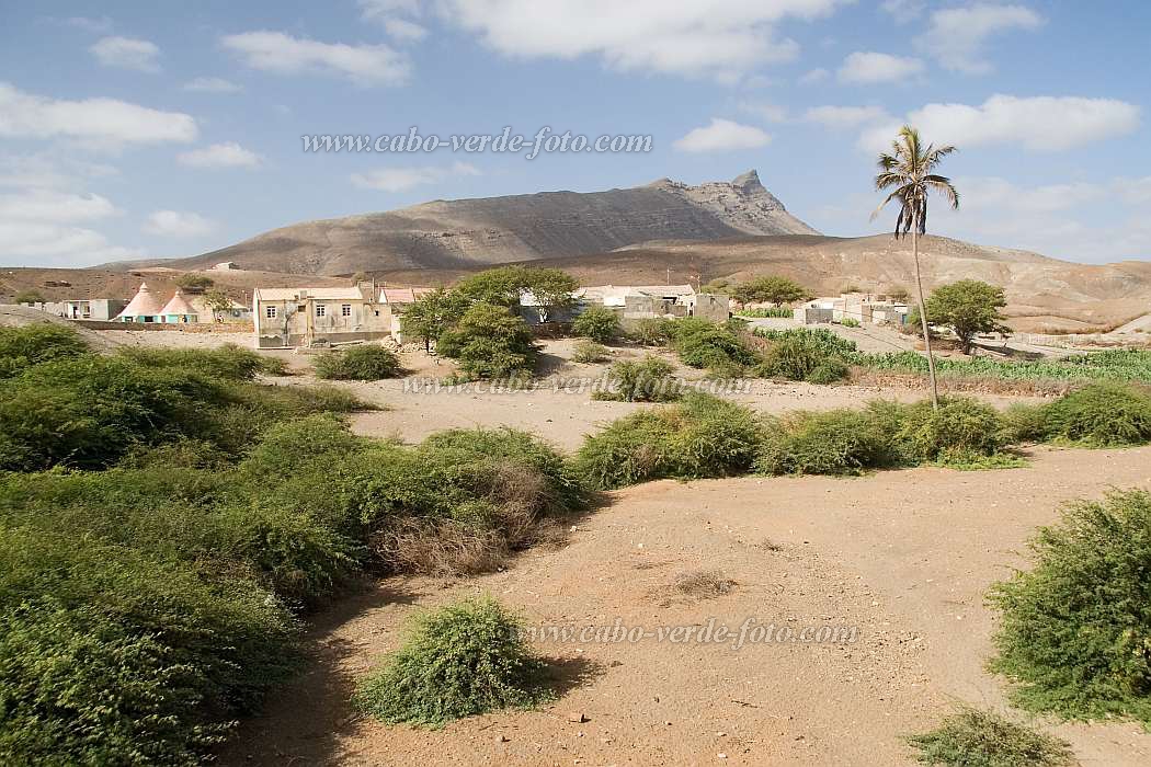 Insel: Maio  Wanderweg:  Ort: Pedro Vaz Motiv: Blick auf Mt Penoso Motivgruppe: Landscape Desert © Florian Drmer www.Cabo-Verde-Foto.com