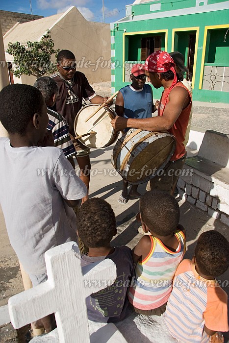 Boa Vista : Rabil : msico : People RecreationCabo Verde Foto Gallery