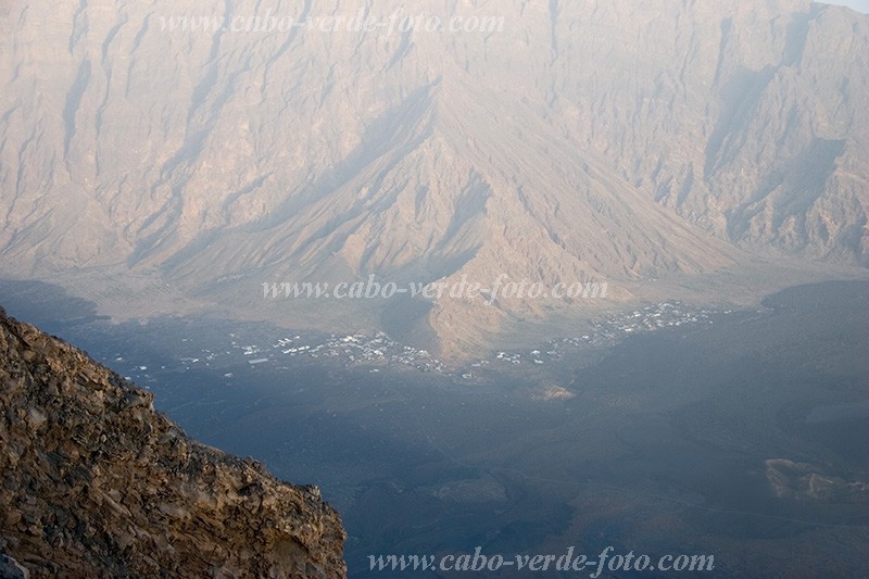 Fogo : Ch das Caldeiras : view : Landscape MountainCabo Verde Foto Gallery