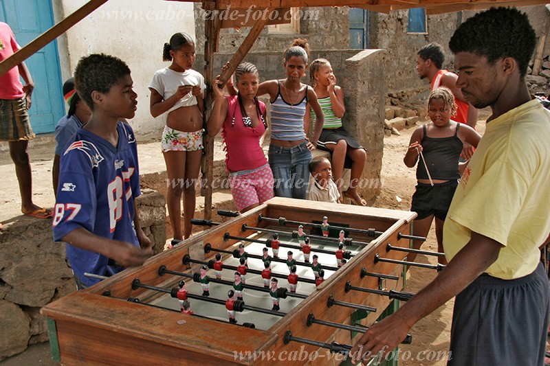 Insel: Fogo  Wanderweg:  Ort: So Filipe Motiv: Kind Motivgruppe: People Recreation © Florian Drmer www.Cabo-Verde-Foto.com