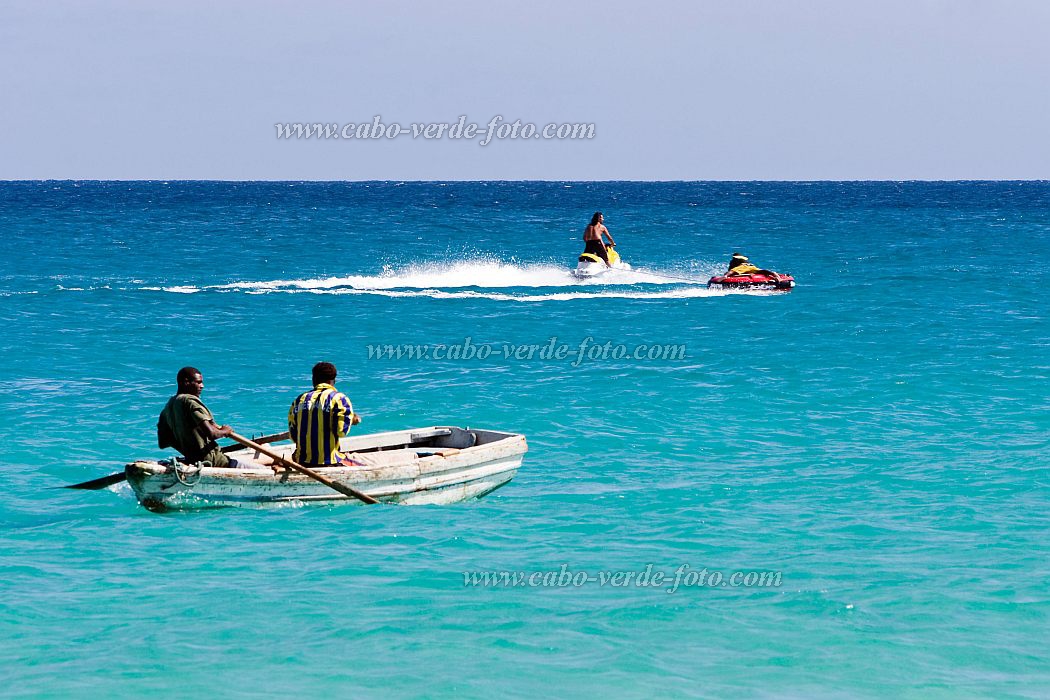 Sal : Santa Maria : boat : Landscape SeaCabo Verde Foto Gallery