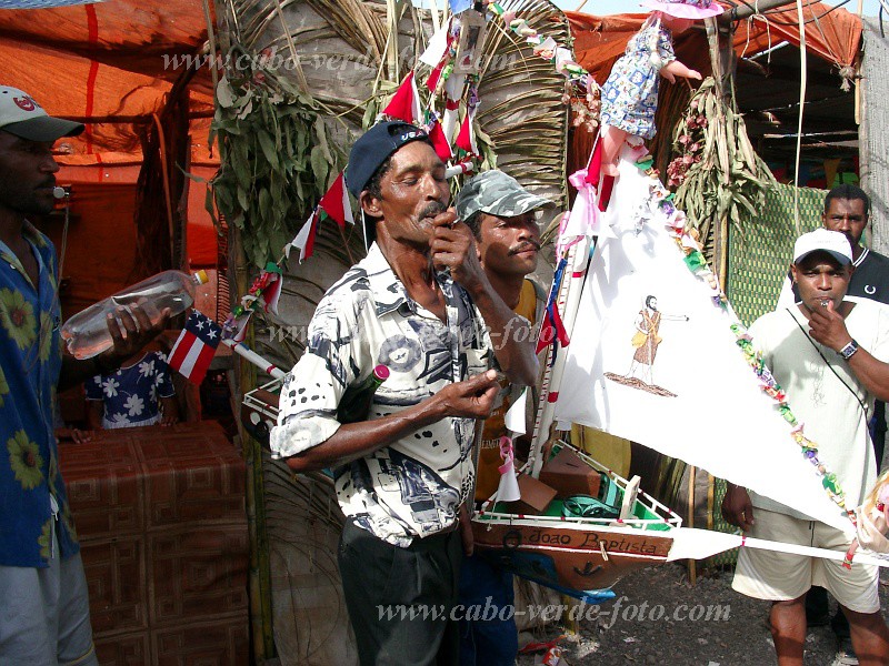Santo Anto : Vila das Pombas Paul : festa : People RecreationCabo Verde Foto Gallery