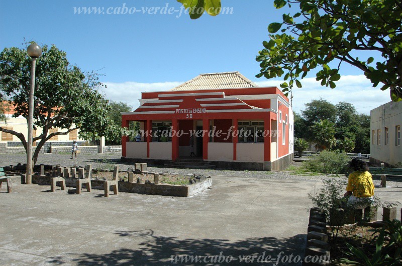Santo Anto : Porto Novo : escola : Landscape TownCabo Verde Foto Gallery