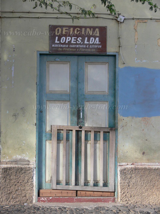 So Vicente : Mindelo : porta : Technology ArchitectureCabo Verde Foto Gallery