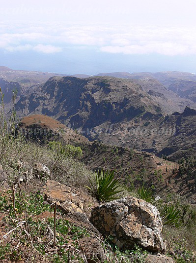 Santiago : Serra Malagueta : hiking trail : Landscape MountainCabo Verde Foto Gallery