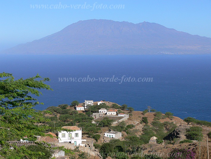 Brava : Santa Barbara :  view to Fogo : LandscapeCabo Verde Foto Gallery