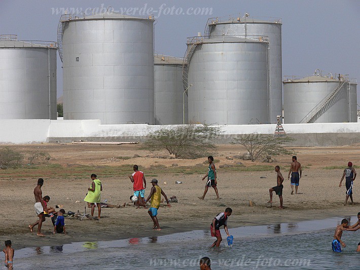 Sal : Palmeira : praia : People RecreationCabo Verde Foto Gallery