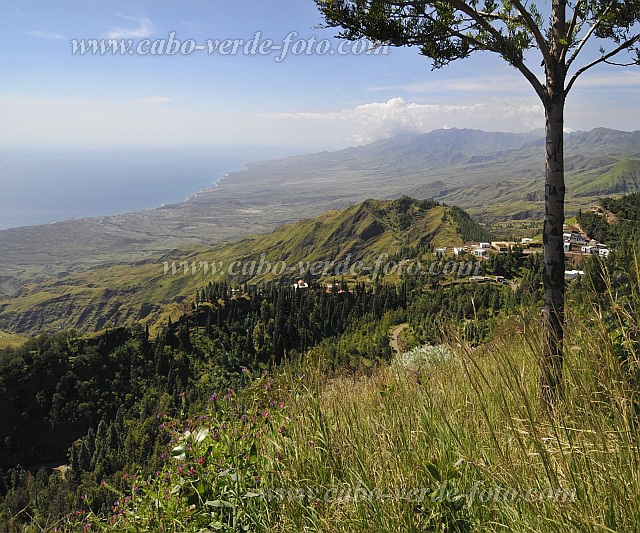 Insel: Santo Anto  Wanderweg: 104 Ort: Pico da Cruz Gudo Banderola Motiv: Blick nach Westen Motivgruppe: Landscape Mountain © Pitt Reitmaier www.Cabo-Verde-Foto.com