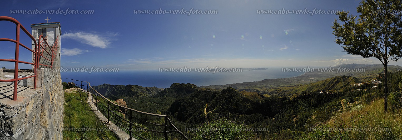 Santo Anto : Pico da Cruz Gudo Banderola : vista panormica do gudo : Landscape MountainCabo Verde Foto Gallery
