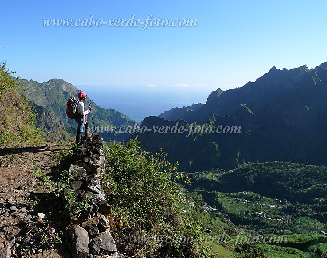 Santo Anto : Cova de Paul : caminho : Landscape MountainCabo Verde Foto Gallery
