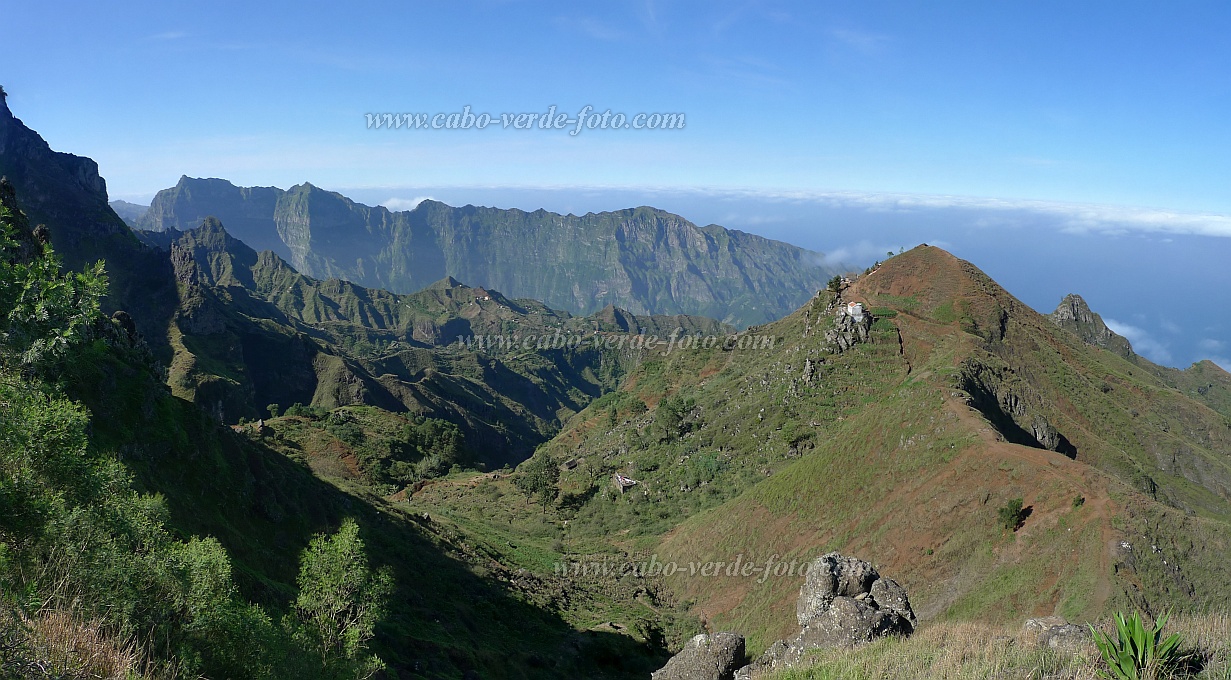 Santo Anto : Pico da Cruz Tope Carrosco : vista Covadinha : Landscape MountainCabo Verde Foto Gallery