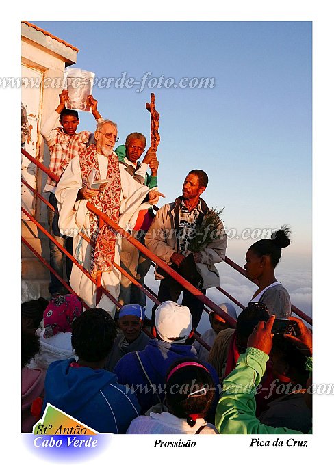 Santo Antão : Pico da Cruz : procession via sacra : People ReligionCabo Verde Foto Gallery