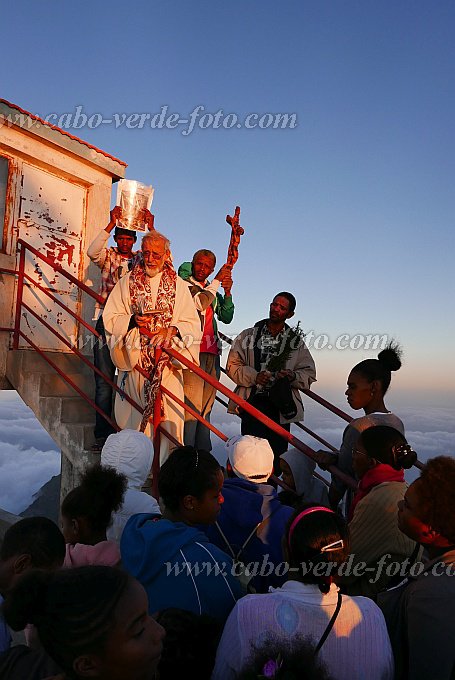 Insel: Santo Antão  Wanderweg: 104 Ort: Pico da Cruz Motiv: Prozession Motivgruppe: People Religion © Pitt Reitmaier www.Cabo-Verde-Foto.com