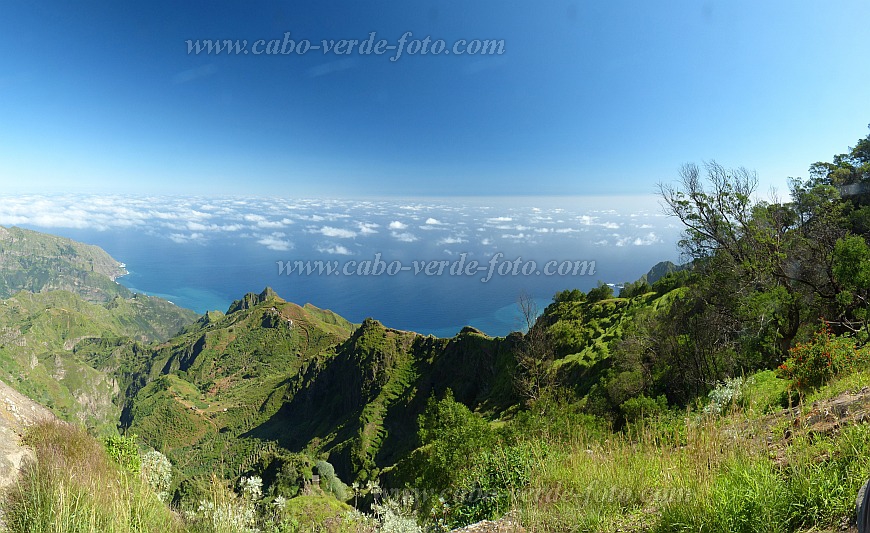 Santo Anto : Pico da Cruz Lombo de Carrosco : panorama St Isabel : Landscape MountainCabo Verde Foto Gallery