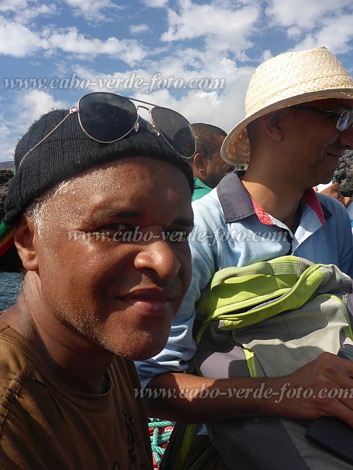 Santo Anto : Praia Formosa : Produo do filme Canjana - Juventude em Marcha : ArtCabo Verde Foto Gallery