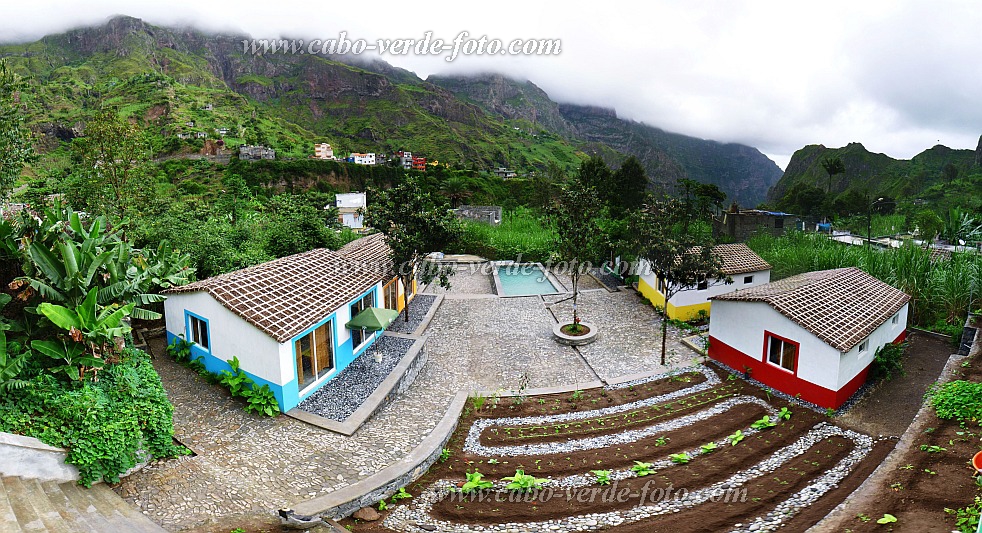Santo Anto : Paul Fazenda : Hotel Maracuj : Landscape MountainCabo Verde Foto Gallery