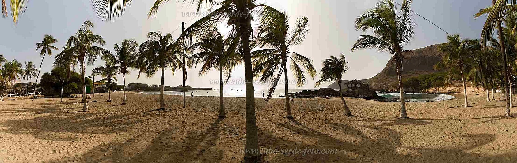 Santiago : Tarrafal : coqueiros na praia de baia verde : Landscape SeaCabo Verde Foto Gallery