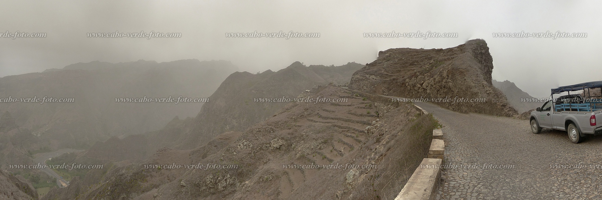 Santo Anto : Delgadinho : Harmato bruma seca : Landscape MountainCabo Verde Foto Gallery