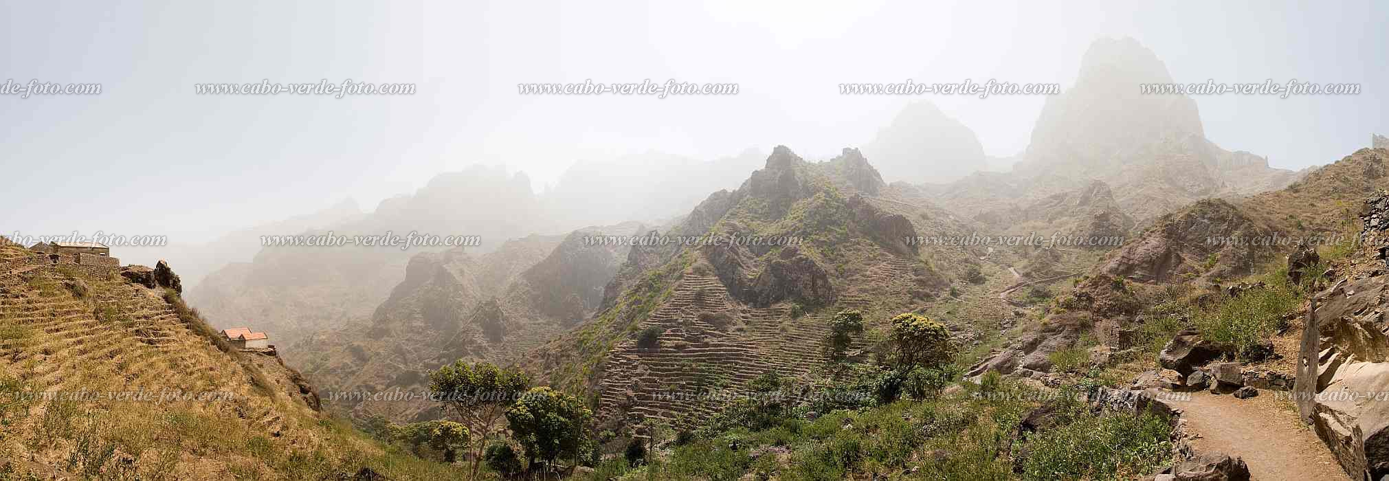 Insel: So Nicolau  Wanderweg:  Ort:  Motiv:  Motivgruppe: Landscape Mountain © Florian Drmer www.Cabo-Verde-Foto.com