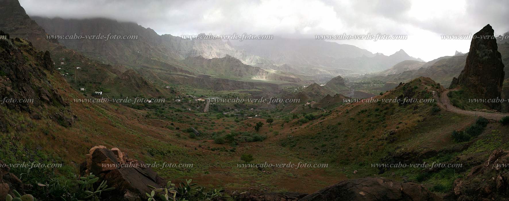 Santo Anto : Ribeira das Patas : panorama : Landscape MountainCabo Verde Foto Gallery