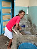 So Nicolau : Cabecalinho : washing : People Work
Cabo Verde Foto Gallery