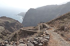 Santo Anto : Chupador Ra do Inverno : caminho vicinal vista a Crizinha : Landscape Mountain
Cabo Verde Foto Galeria