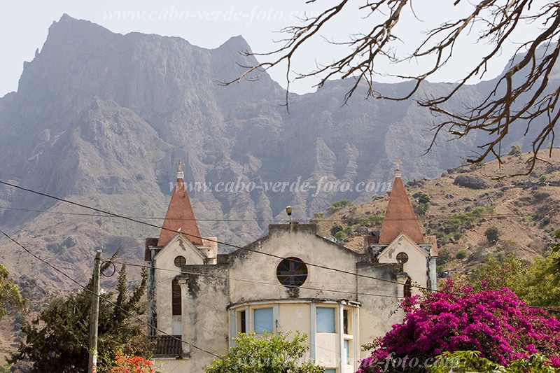 Insel: Santiago  Wanderweg:  Ort: Picos Motiv: Kirche Motivgruppe: Landscape Mountain © Florian Drmer www.Cabo-Verde-Foto.com