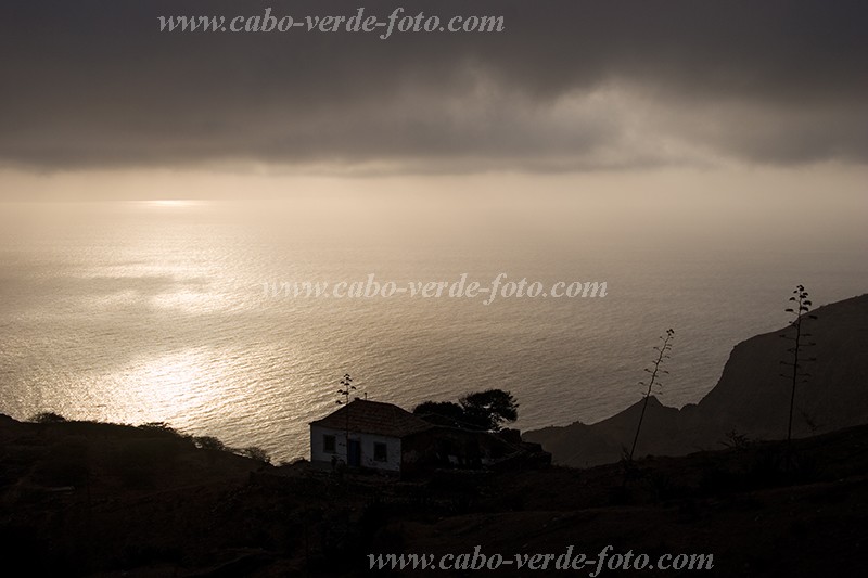 Brava : n.a. : morning : Landscape MountainCabo Verde Foto Gallery