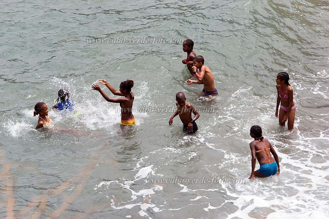 Brava : Furna :  : People ChildrenCabo Verde Foto Gallery