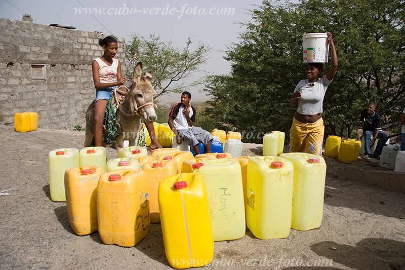 So Nicolau : Praia Branca : town : Landscape TownCabo Verde Foto Gallery