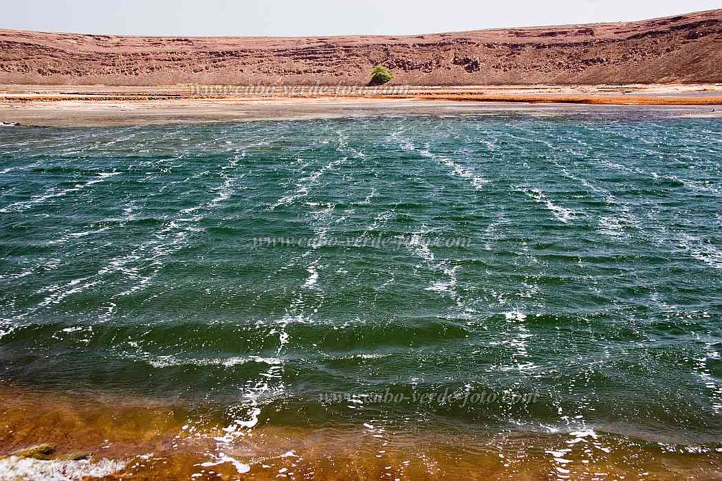 Sal : Pedra de Lume : salt lake : TechnologyCabo Verde Foto Gallery