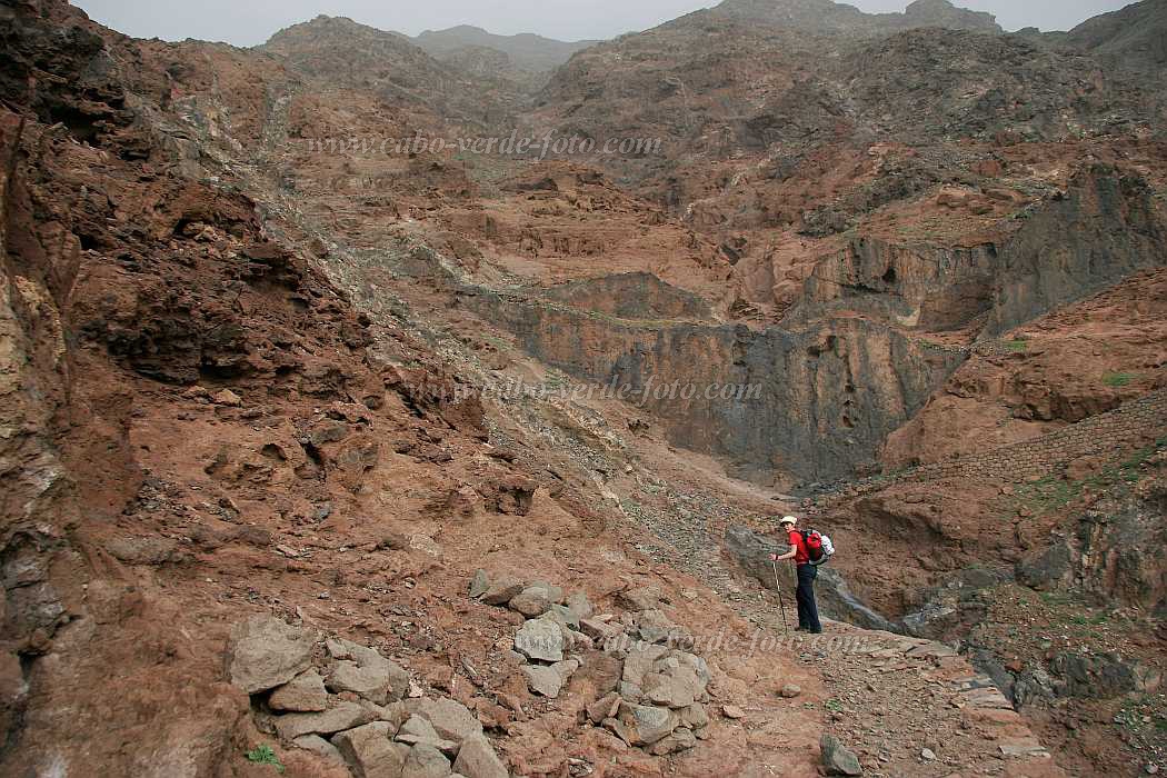 Santo Anto : Monte Trigo : hiking trail : Landscape MountainCabo Verde Foto Gallery