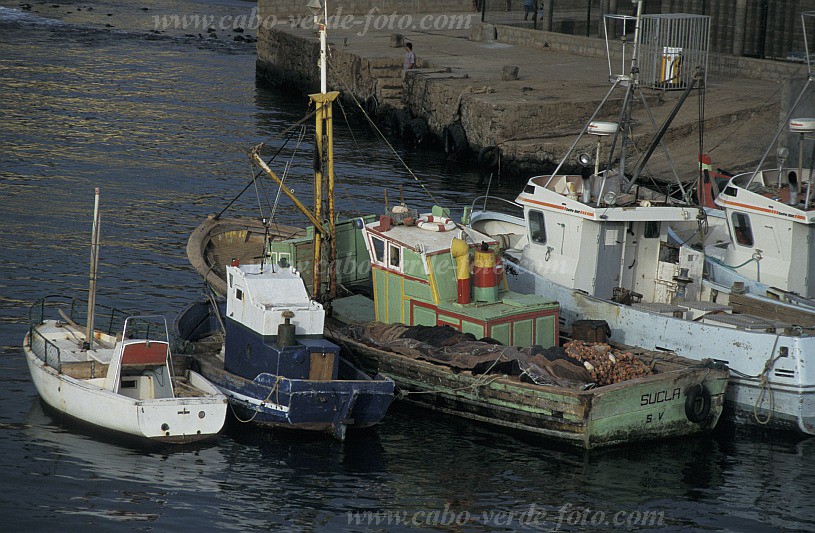 So Nicolau : Tarrafal : barco : Landscape SeaCabo Verde Foto Gallery