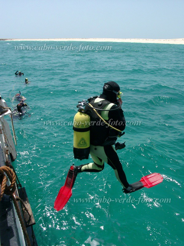 Boa Vista : Sal Rei baia : diver : People RecreationCabo Verde Foto Gallery