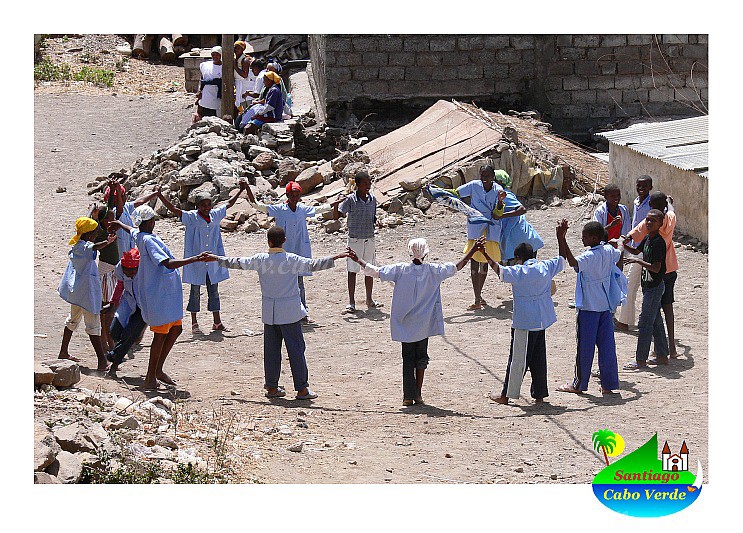 Insel: Santiago  Wanderweg:  Ort: Fonte Lima Motiv: Spiel Motivgruppe: People Children © Pitt Reitmaier www.Cabo-Verde-Foto.com