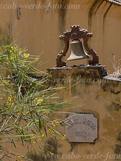 Santiago : Telhal Casa Jose Coelho Serra : bell : Technology ArchitectureCabo Verde Foto Gallery