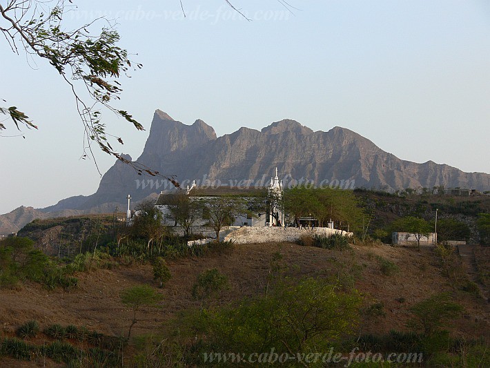 Insel: Santiago  Wanderweg:  Ort: Cabeca Carreira Motiv: Blick auf Pico da Antonia Motivgruppe: Landscape Mountain © Pitt Reitmaier www.Cabo-Verde-Foto.com