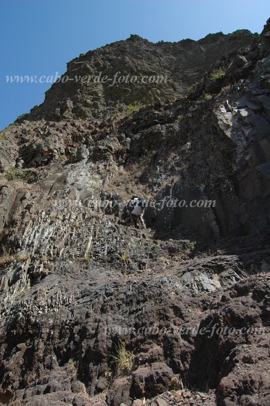 Insel: Santiago  Wanderweg:  Ort: Longueira Motiv: Wanderweg Motivgruppe: Landscape Mountain © Pitt Reitmaier www.Cabo-Verde-Foto.com