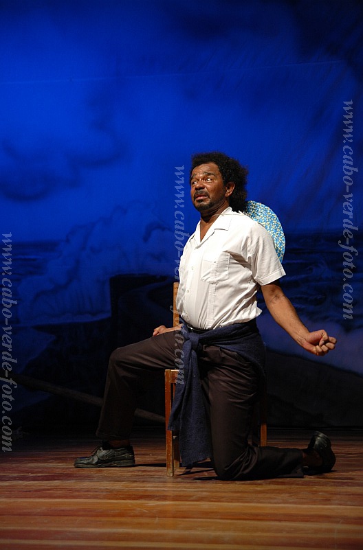 So Vicente : Mindelo : theater : People RecreationCabo Verde Foto Gallery
