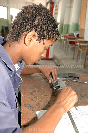 So Vicente : Mindelo Escola Salesiana : vocational training : People WorkCabo Verde Foto Gallery