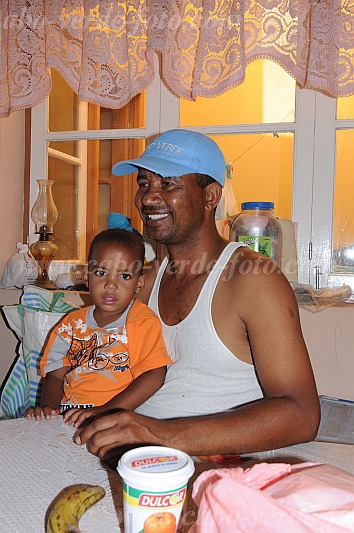 Santo Anto : Porto Novo : man : PeopleCabo Verde Foto Gallery