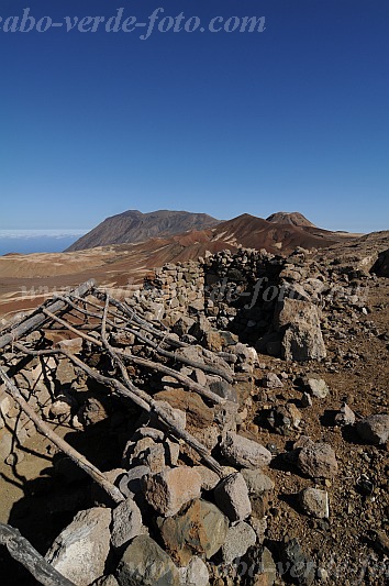 Santo Anto : Campo Redondo : deserto vulco : Landscape MountainCabo Verde Foto Gallery