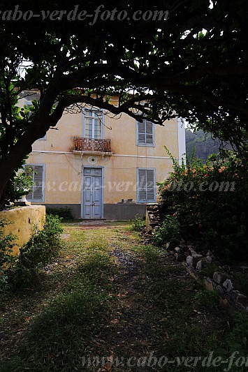 Santo Anto : Ponta do Sol : manson of the Rocheteau-Serra family : Landscape TownCabo Verde Foto Gallery