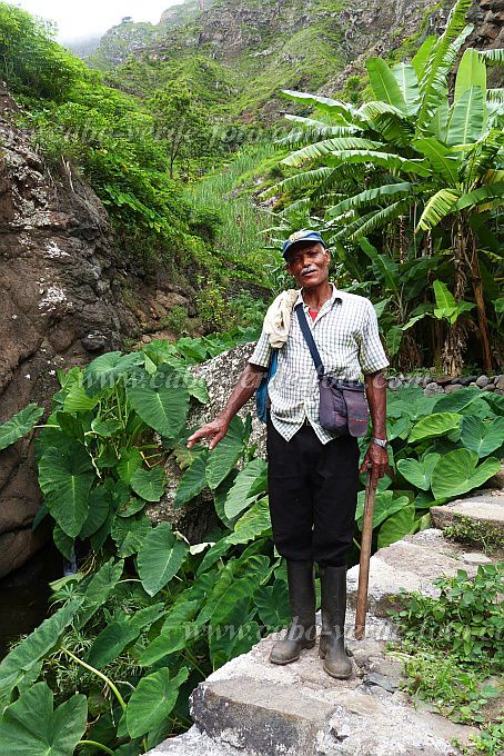 Santo Antão : Ribeira de Lombo de Pico : agricultor : LandscapeCabo Verde Foto Gallery