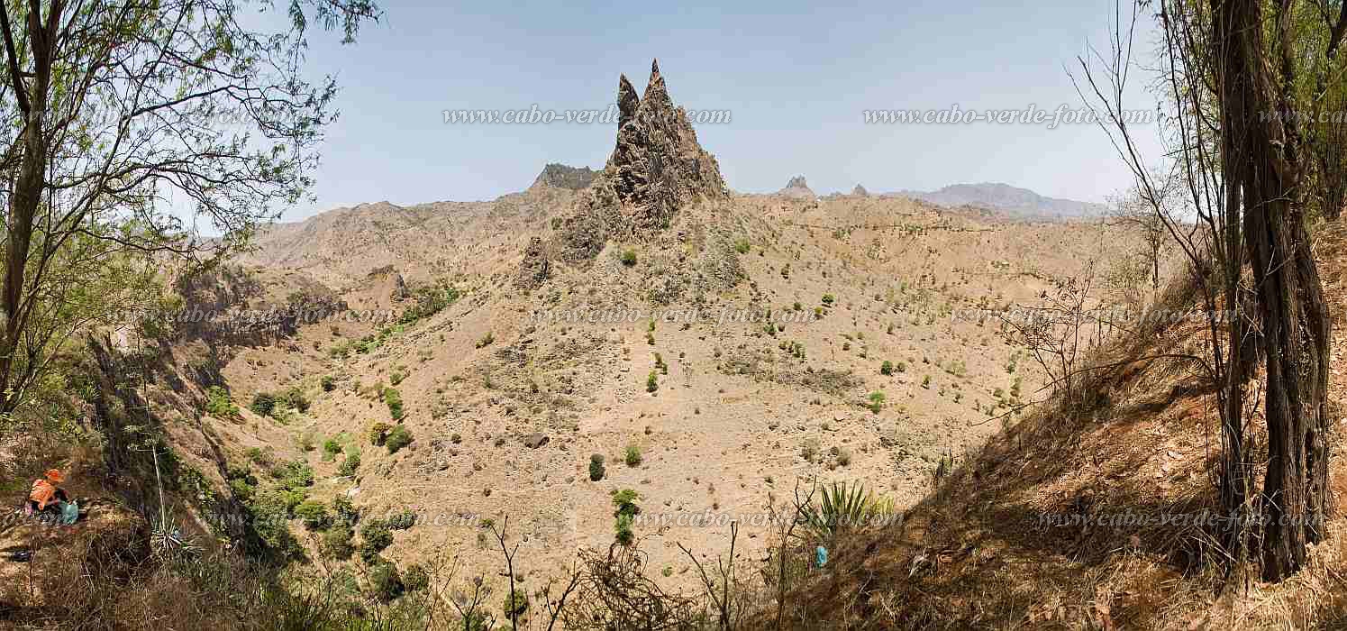 Insel: Santiago  Wanderweg:  Ort: Picos Motiv: Vulkankegel Motivgruppe: Landscape Mountain © Florian Drmer www.Cabo-Verde-Foto.com